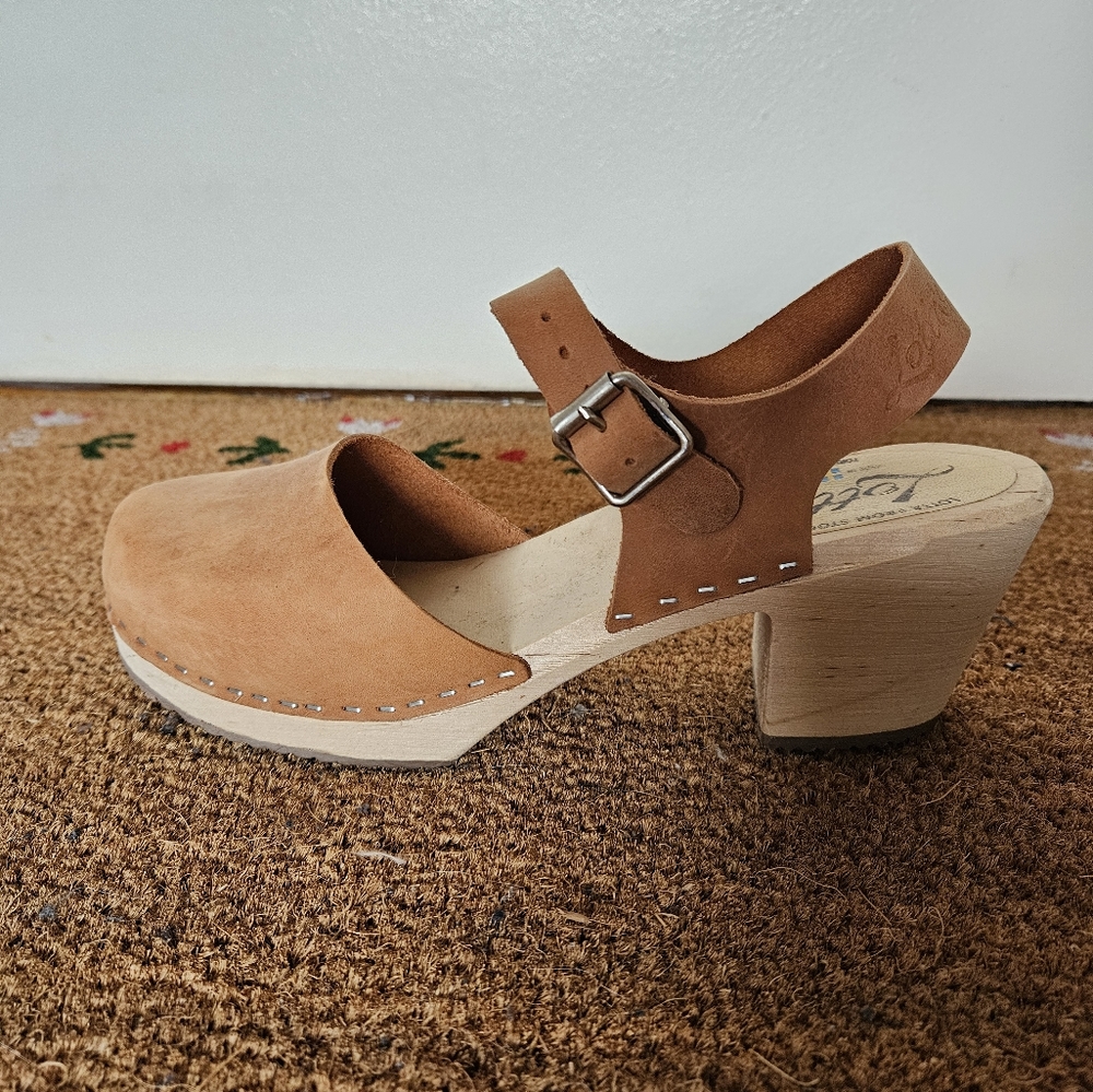 Highwood Brown Nubuck Leather Clogs - Lotta's